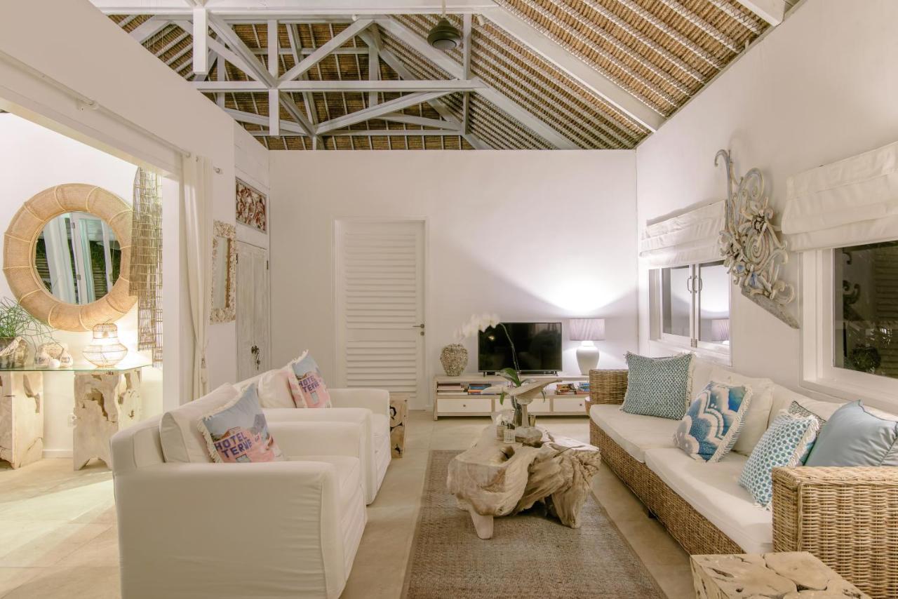 Driftwood Villas Lembongan Exterior photo