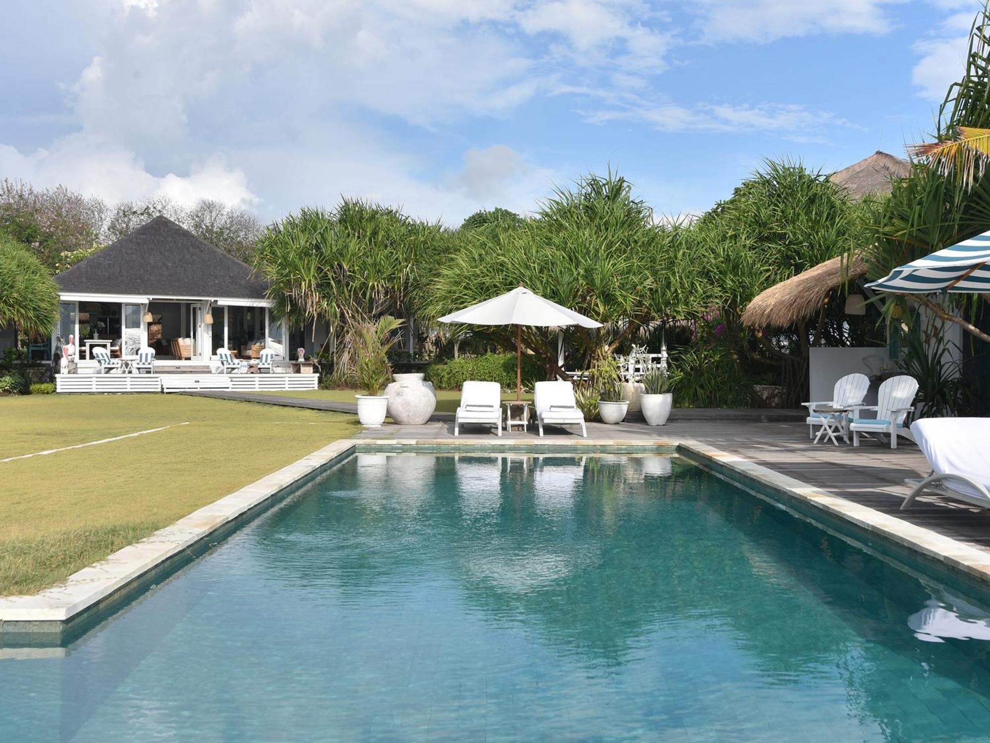 Driftwood Villas Lembongan Exterior photo